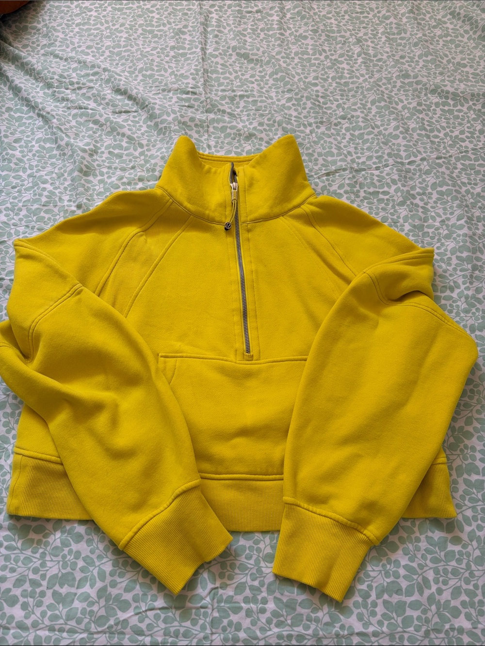 Lululemon sweater XS/S